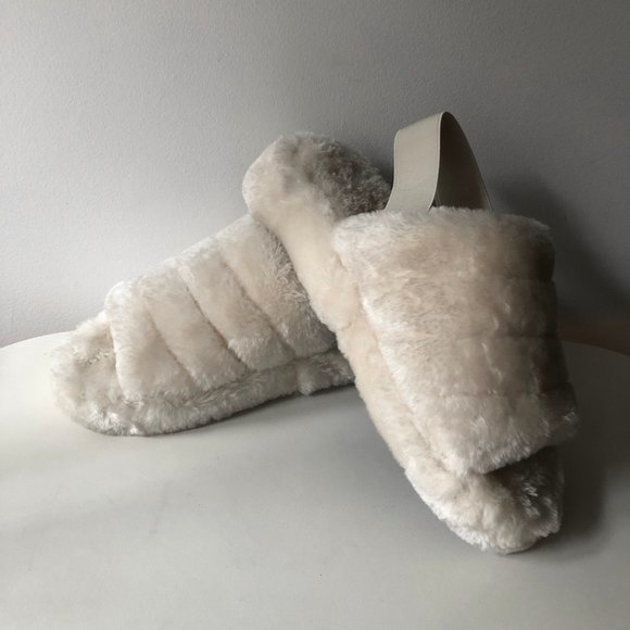 Cream off white faux fur teddy slippers with elastic back - Picture 2 of 7